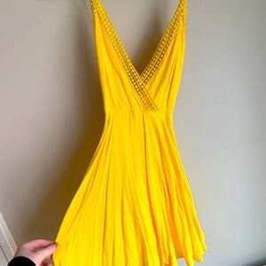 Sweet yellow cross back sundress